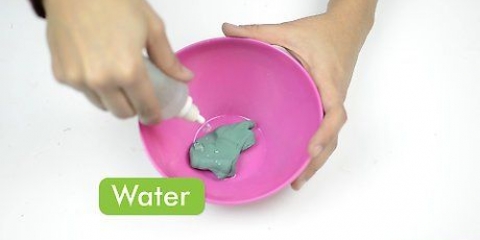 Gör play doh mjuk igen