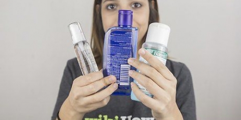 Applicera serum i ditt hår