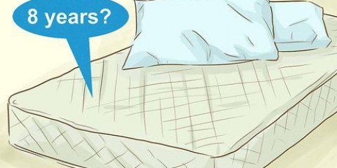 Sover trots smärta i nedre delen av ryggen
