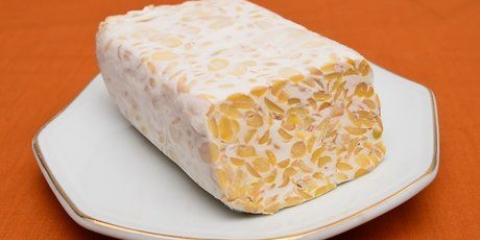 Förbereder tempeh