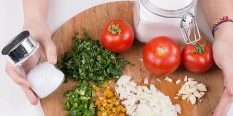 Tomatsalsa på burk