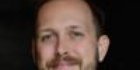 Bli av med loppor i din matta