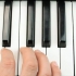 Kortjakje är alltid sjuk när han spelar piano