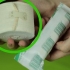 Applicera ett stödbandage på ditt knä